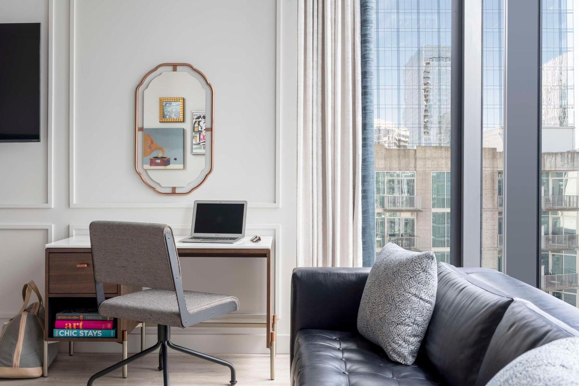 Hyatt Centric Downtown Nashville Exterior foto A living room at 100 East 53rd Street
